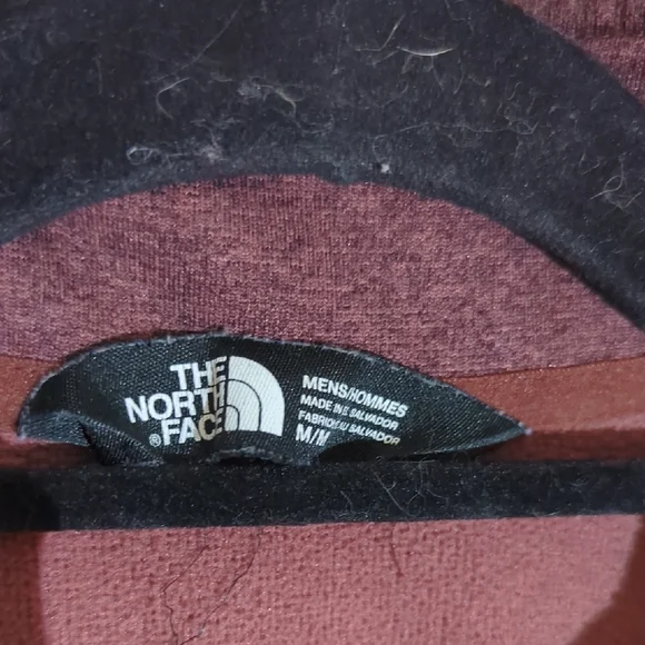 The North Face Burgundy Half-Zip Fleece - Picture 3 of 6